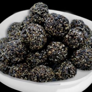 balck sesame balls